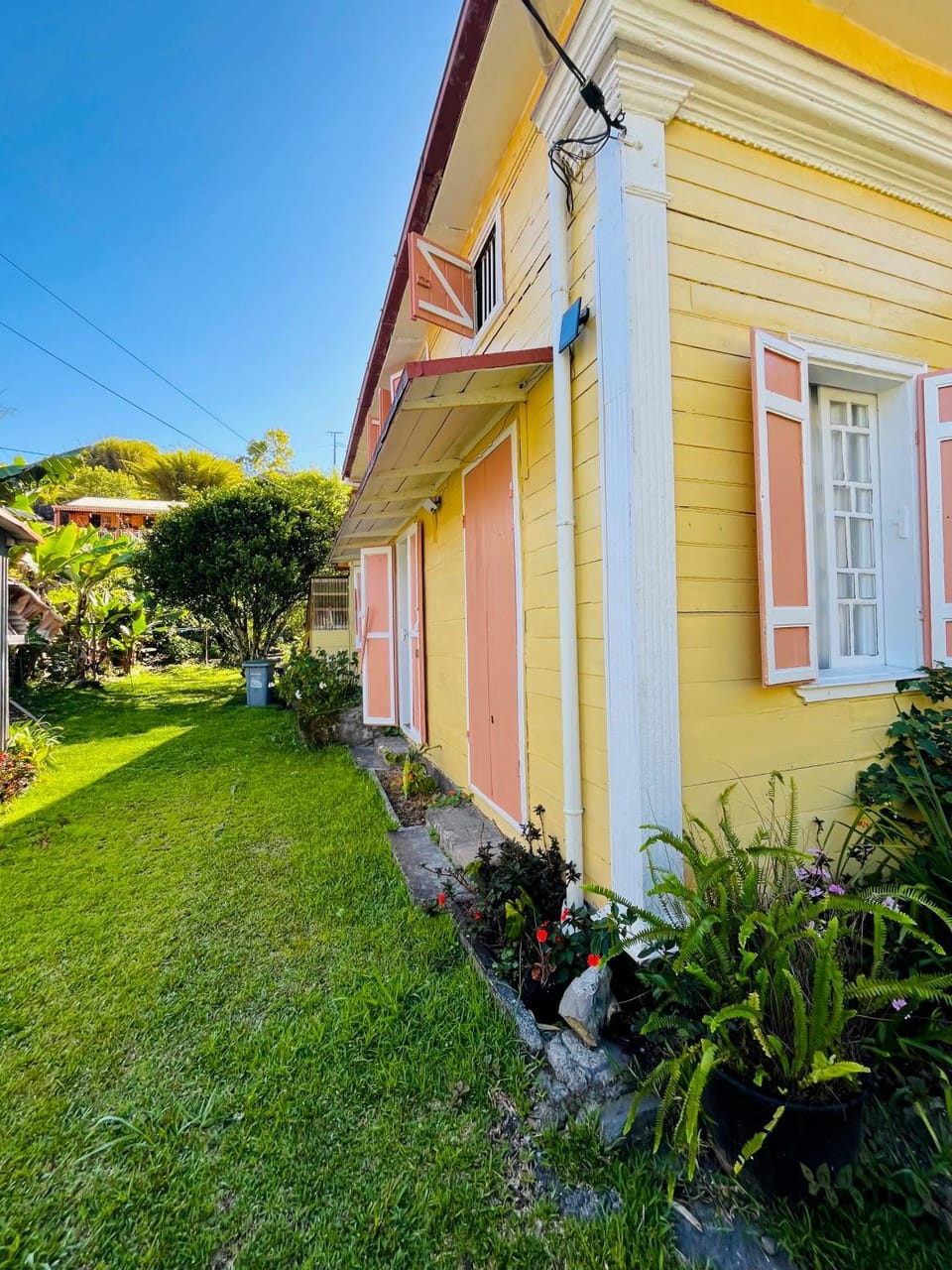 Property building, Natural landscape, Garden, Garden view