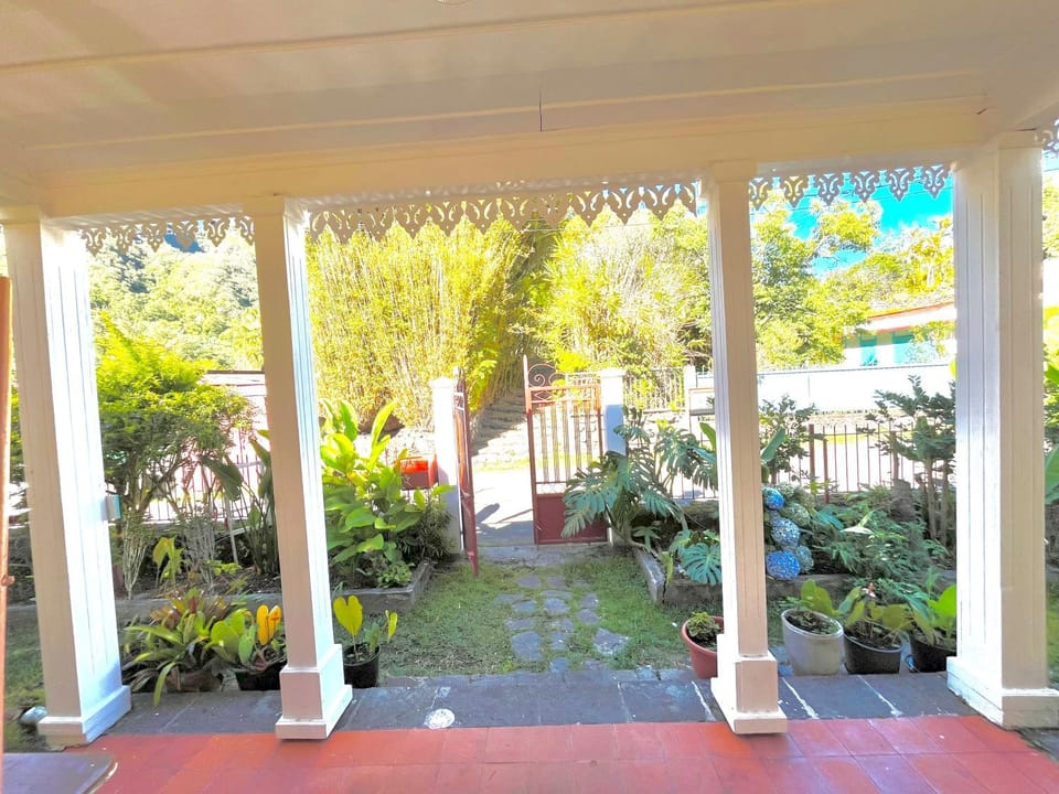 Facade/entrance, Garden view