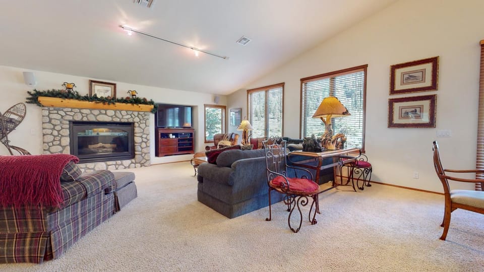 Snowcreek V #757 Apartment in Mammoth Lakes