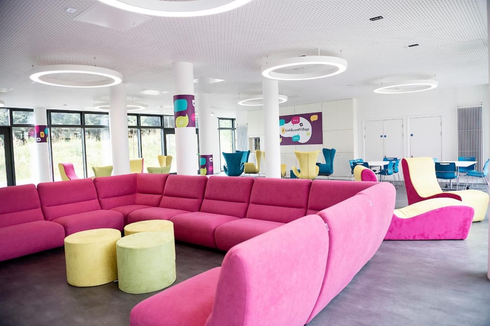 Communal lounge/ TV room