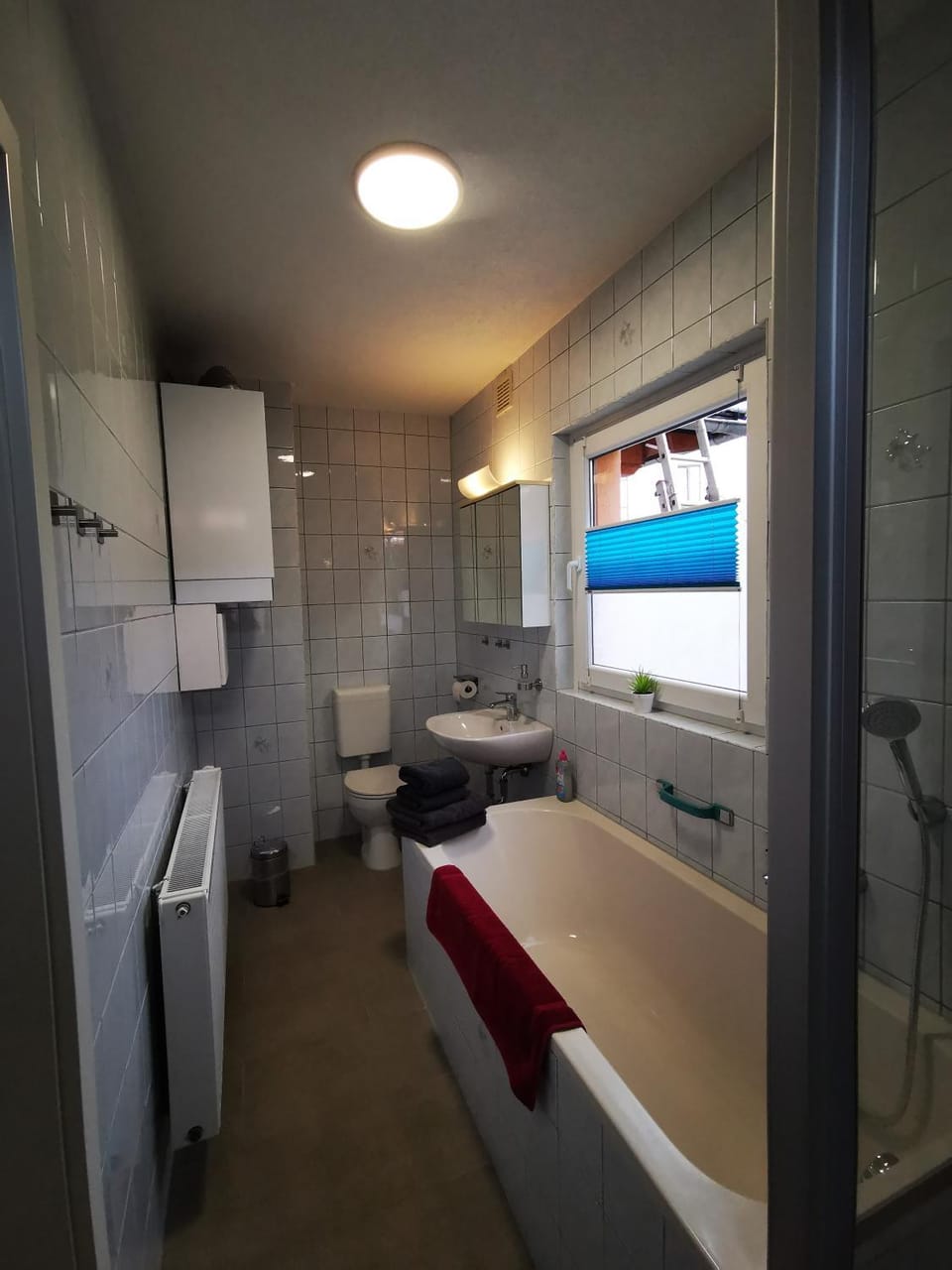 Bathroom, Bath