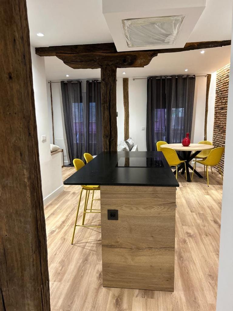 Apartamento Deluxe Casco Viejo Apartment in Bilbao