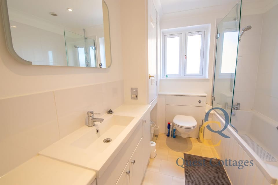Bathroom, Bath