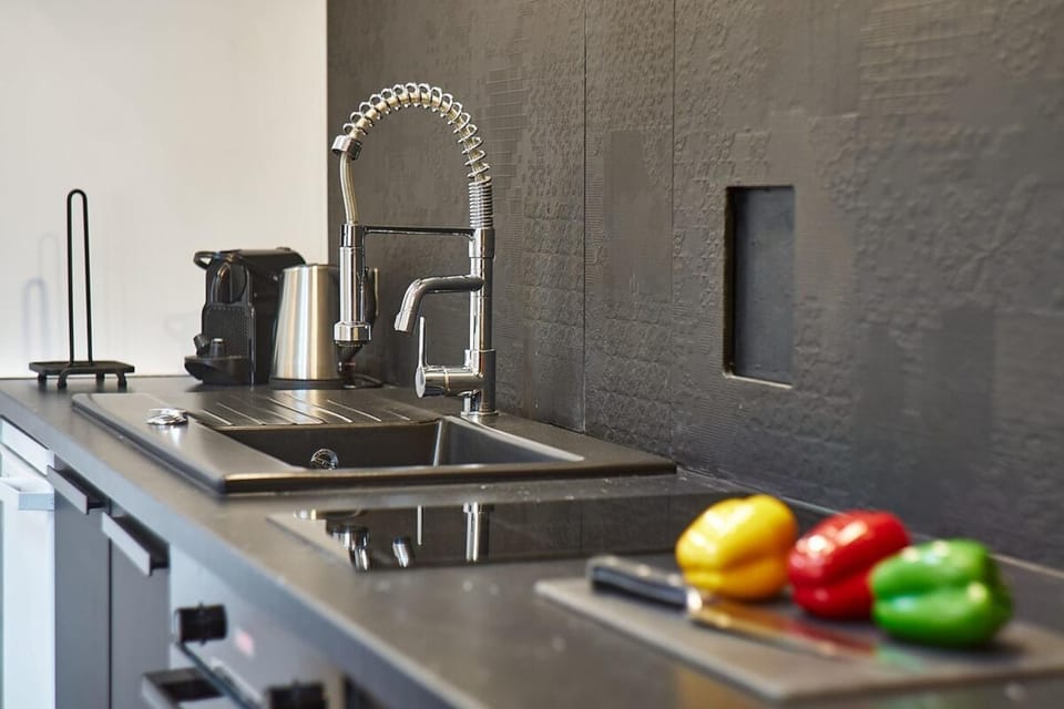 Beautiful renovated apartment Cours Lafayette near Halles Paul Bocuse Apartment in Lyon