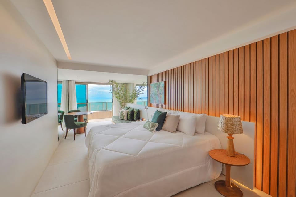 Bed, Balcony/Terrace, Living room, Photo of the whole room, Seating area, Bedroom