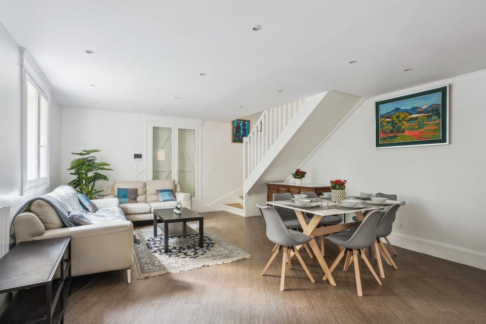 Maison charmante avec jardin et parking offert Paris St Cloud House in Saint-Cloud