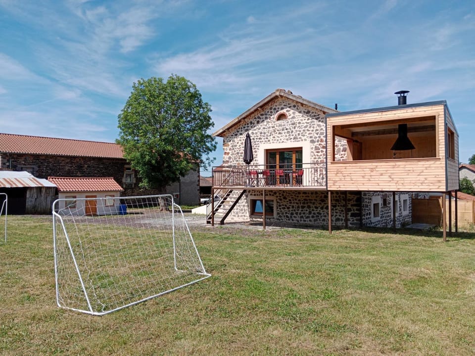 Property building, Garden view