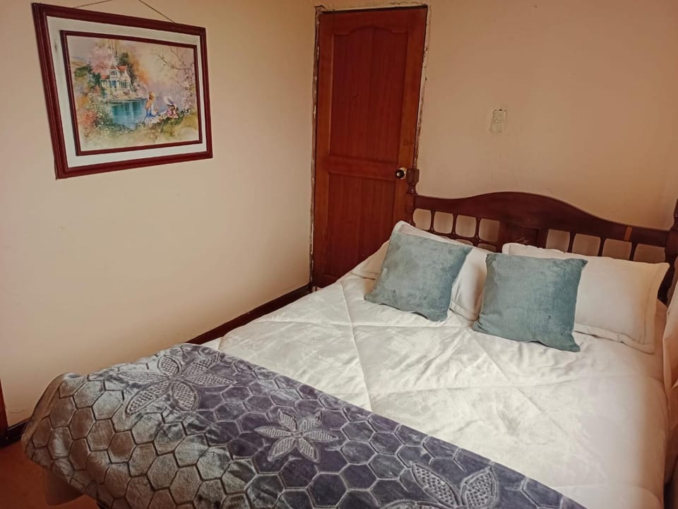 Bed, Photo of the whole room