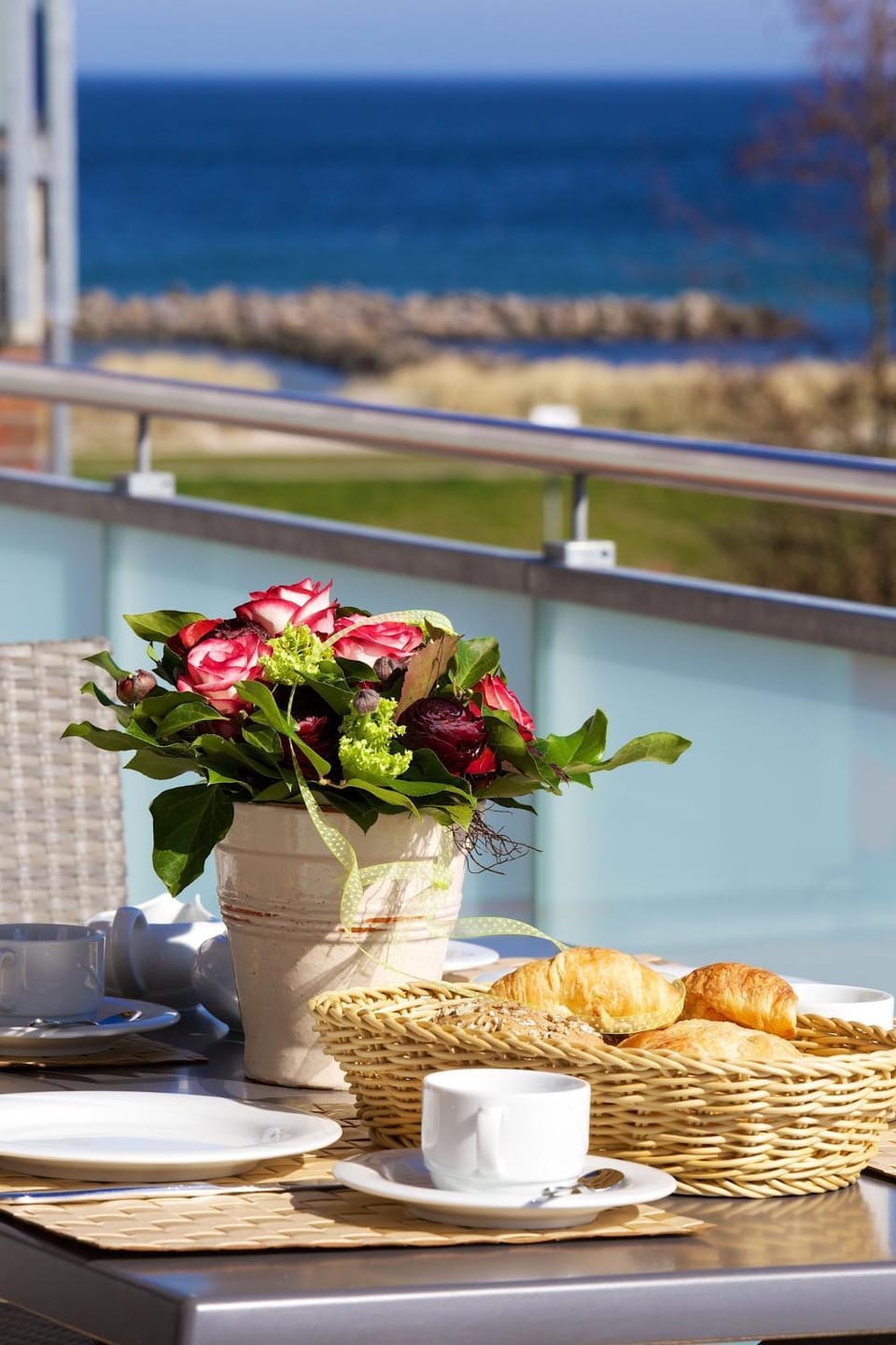 Decorative detail, Beach, Breakfast