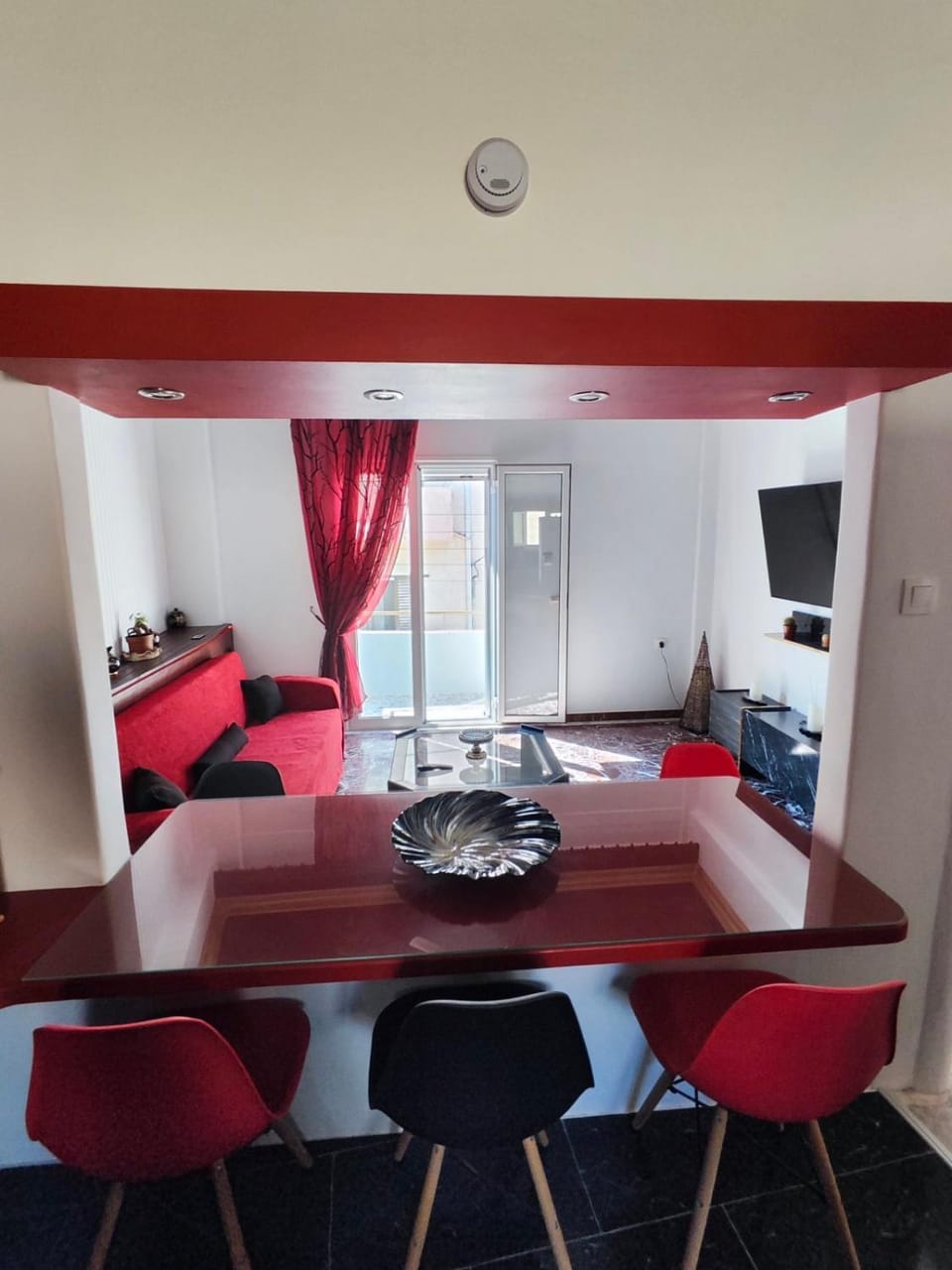 Photo of the whole room