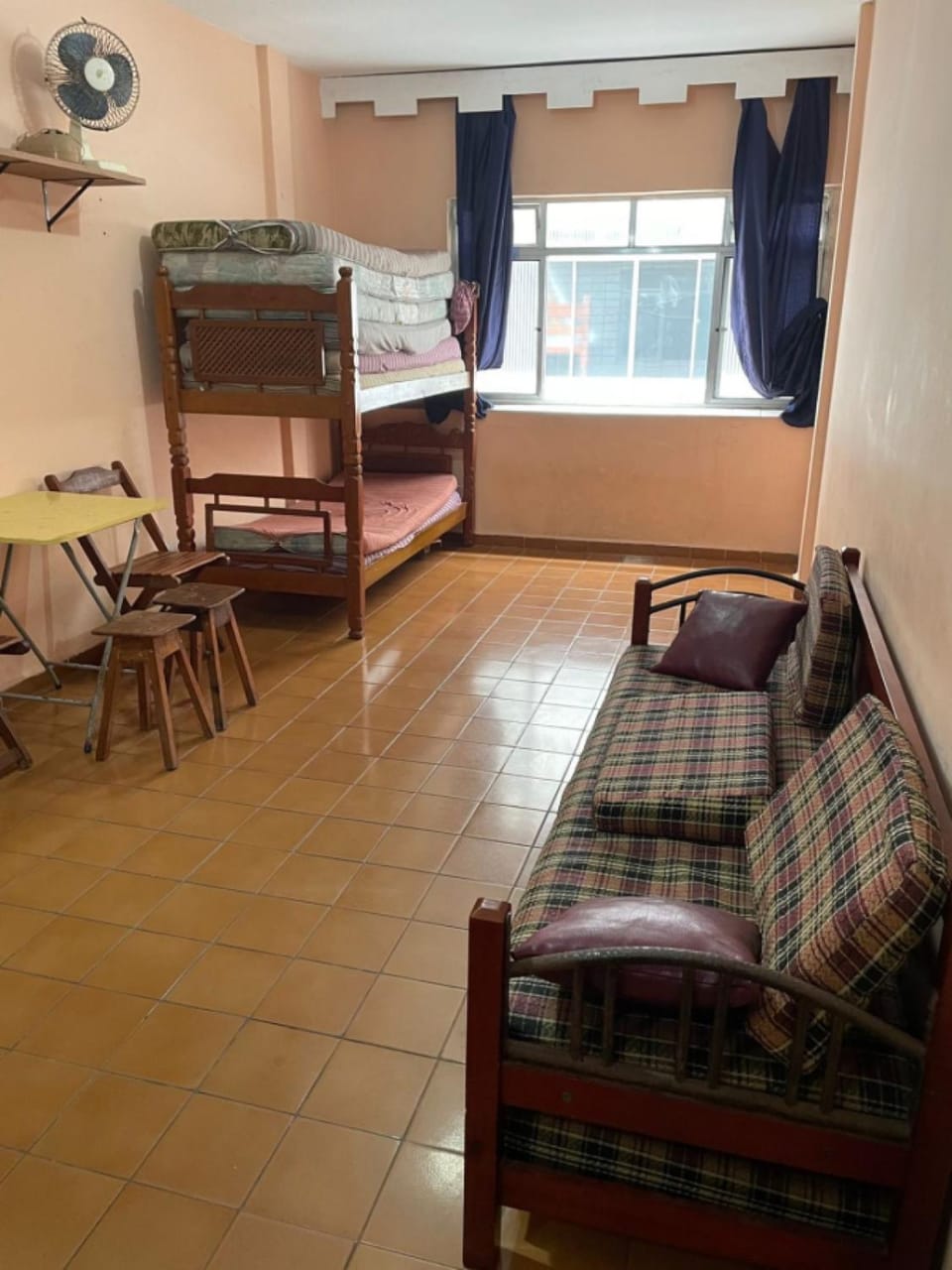 Photo of the whole room, Dining area, bunk bed
