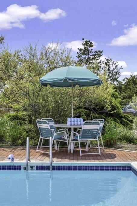 Unit 1211 Ocean Colony Beach Apartment in Long Island