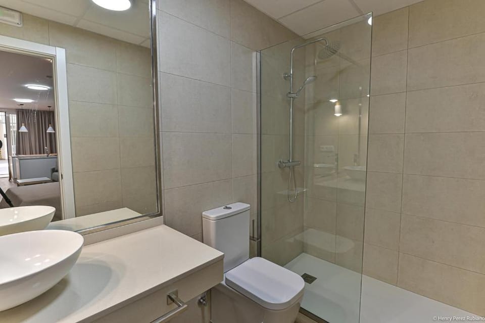 Shower, Toilet, Bathroom