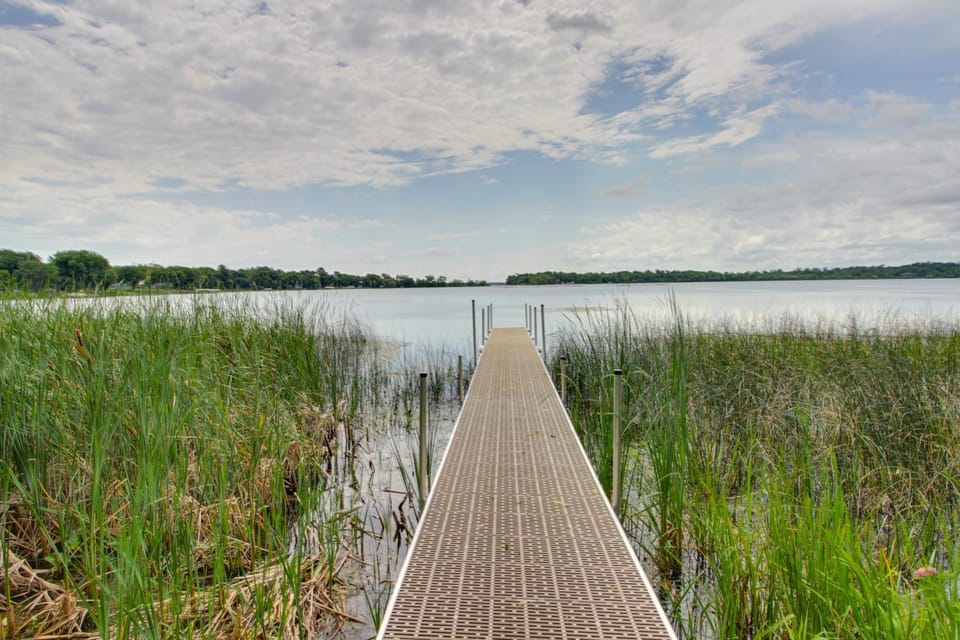Pet Friendly Lakefront Home: Dock, Kayaks & More! House in Minnesota