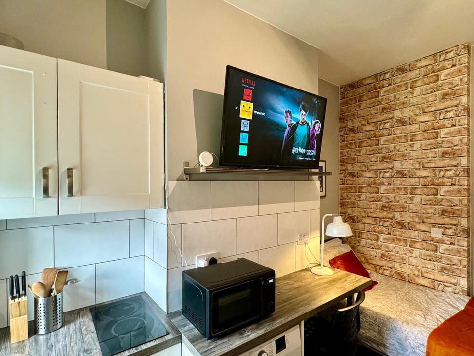 TV and multimedia, Kitchen or kitchenette, minibar