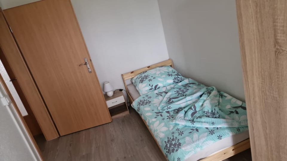 Monteur und Handwerker Apartment TMS 14 L Apartment in Saxony-Anhalt, Germany