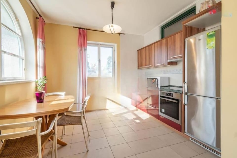 Okouzlující vila u jezera Lhota Villa in Czechia