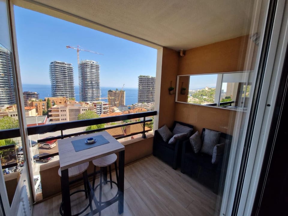 FRONTIÈRE MONACO Apartment in Monaco