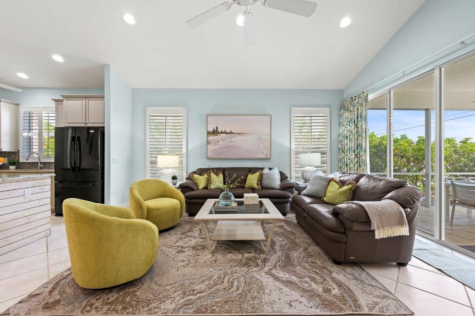 Living room, Seating area