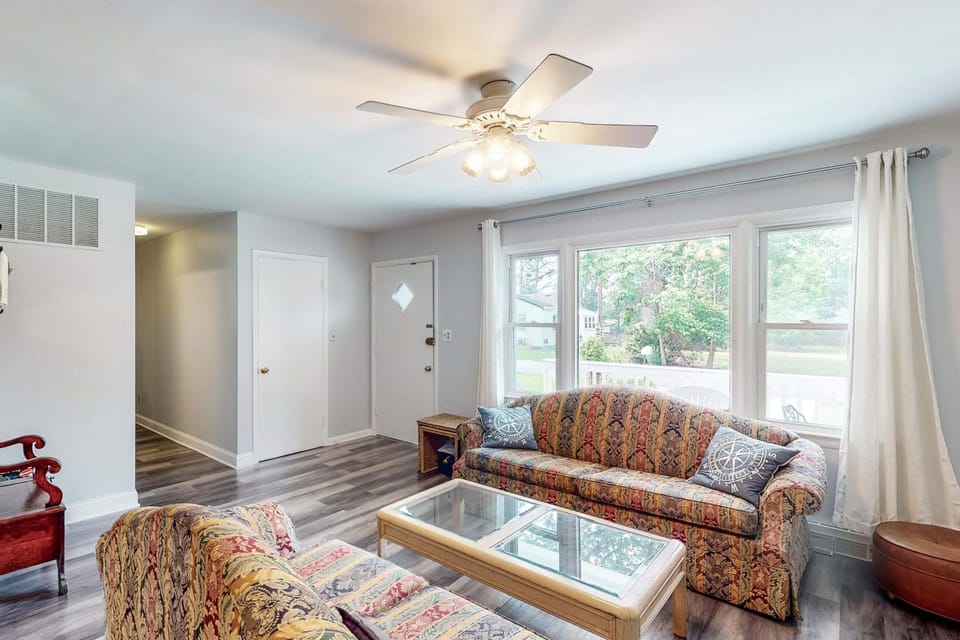 Steps to Chesapeake Bay! 'Callaway Drive Retreat' House in Anne Arundel County