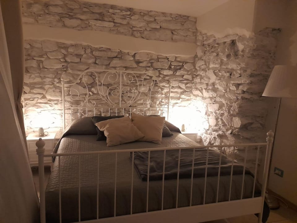 ape bianca - appartamento mimosa Apartment in Colico