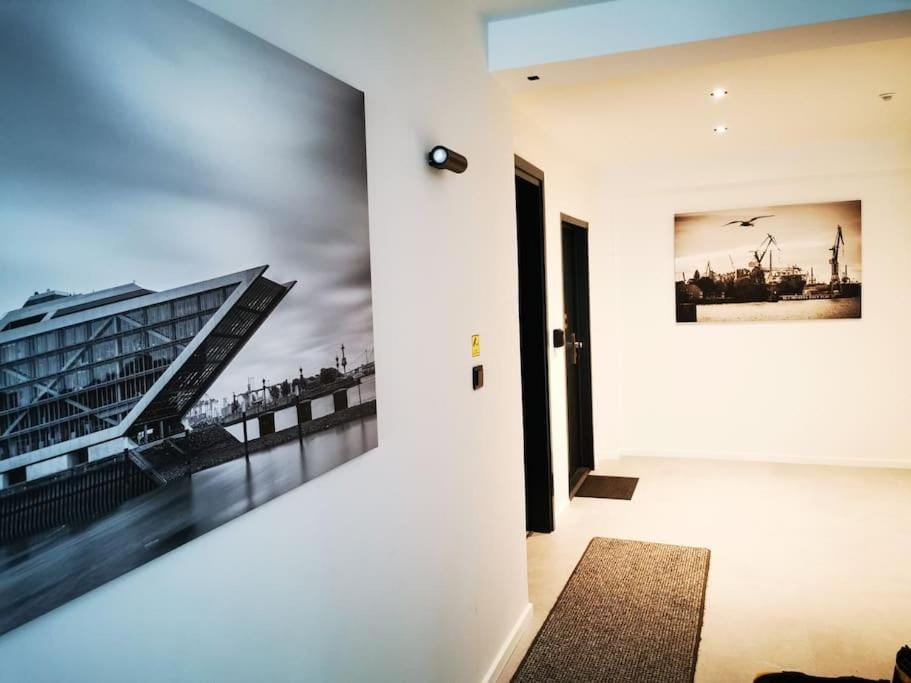 HH 03 by ROCKCHAIR - SUPERHOST Status - Modernes Apartment mit sonnigem Balkon & premium Boxspringbetten in Winterhude - Hamburg Top Geheimtipp Apartment in Hamburg