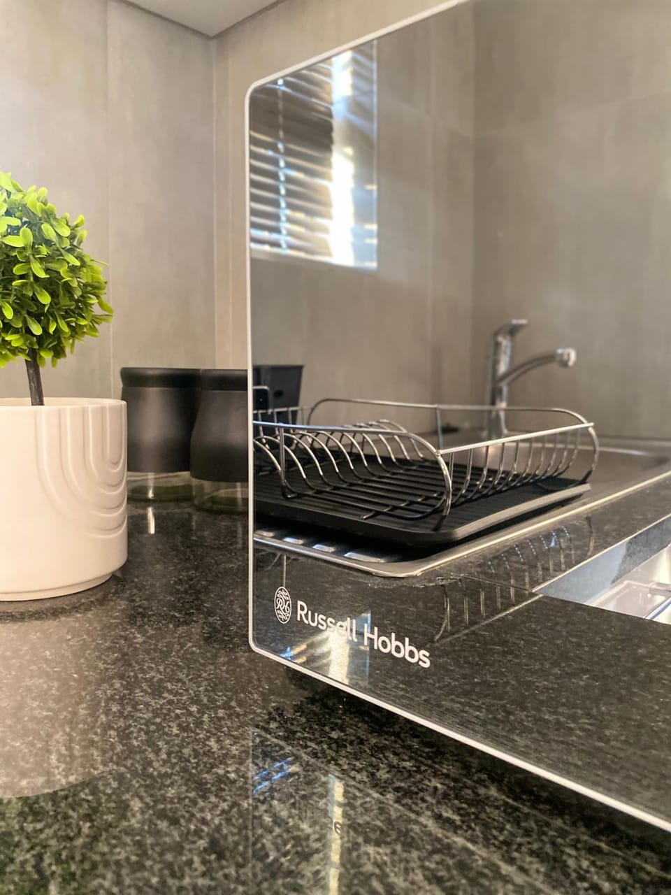 Urban & Comfortable Loft Apartment in Mthatha with Fast Reliable Wifi Apartment in Eastern Cape