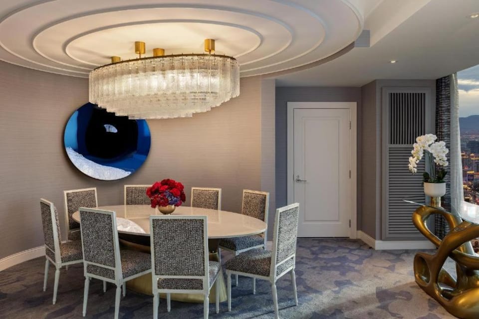Fontainebleau Las Vegas, MICHELIN Key Award Hotel Hotel in Las Vegas Strip