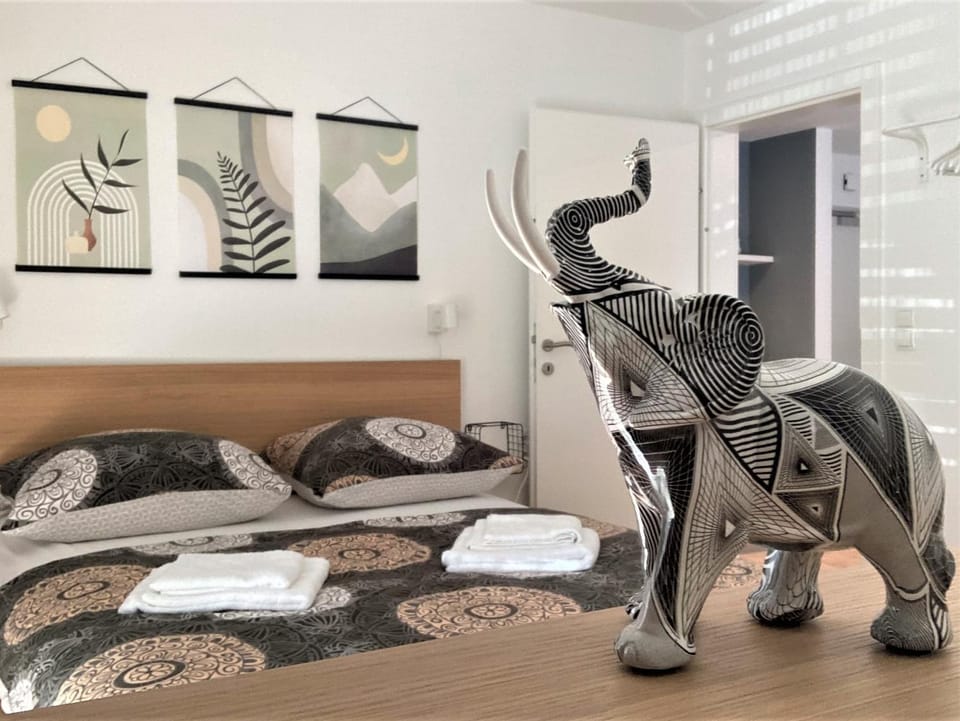 Bed, Bedroom