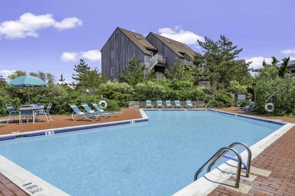 Unit 1723 Ocean Colony Beach Apartment in Long Island