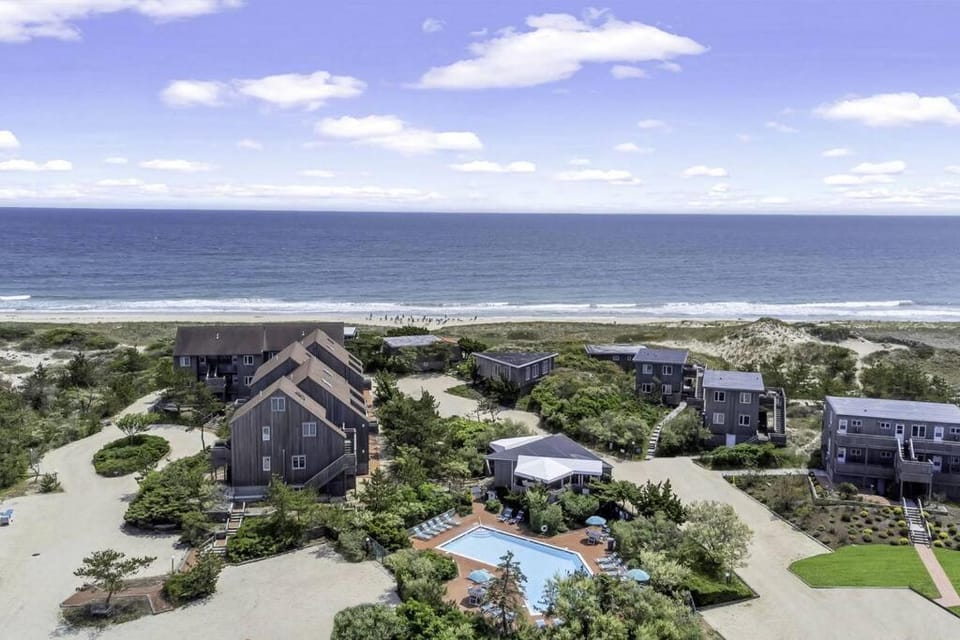 Unit 1723 Ocean Colony Beach Apartment in Long Island