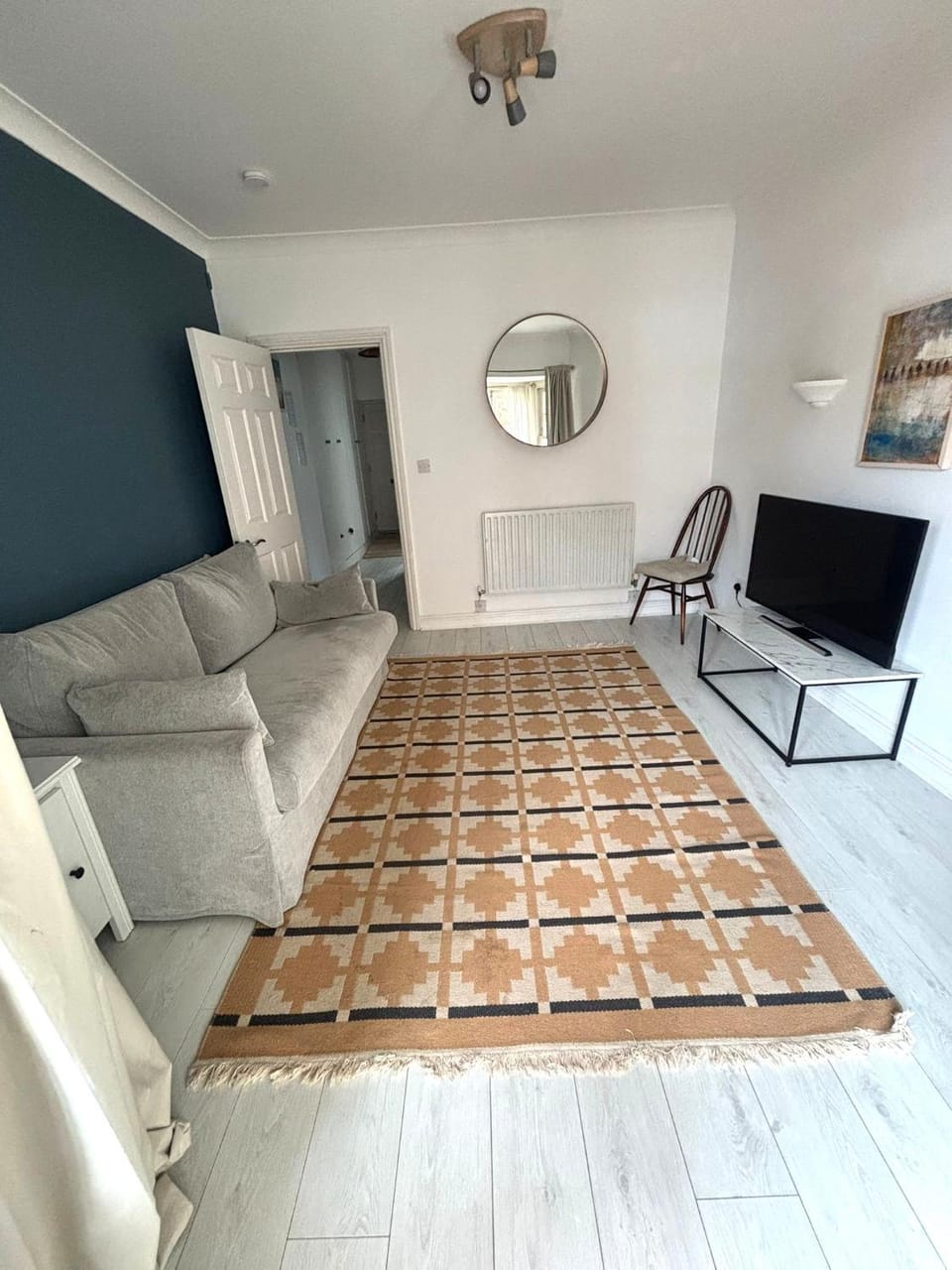 Queen Anne Court-FREE PARKING By Prescott Apartments House in South Oxfordshire District