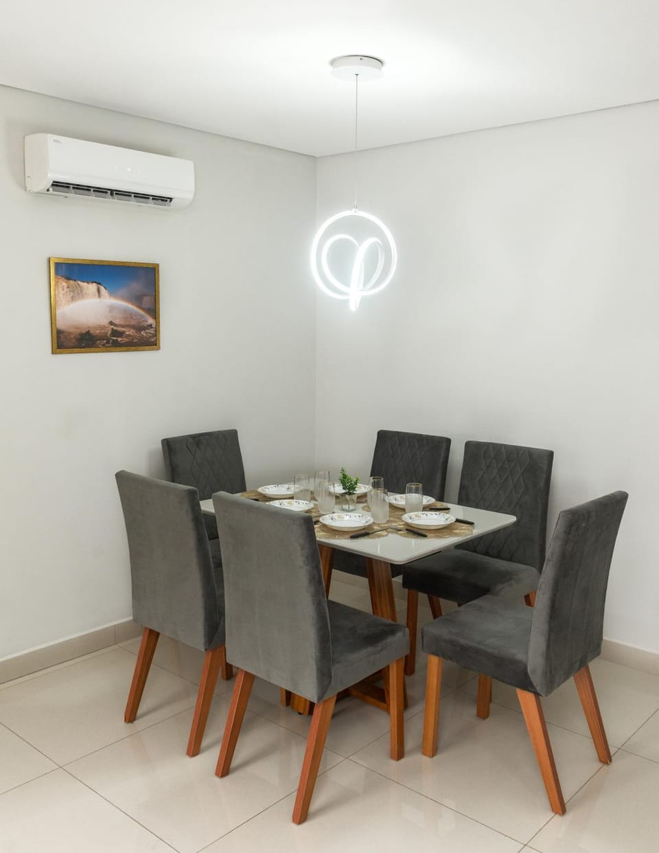 Living room, Seating area, Dining area, air conditioner