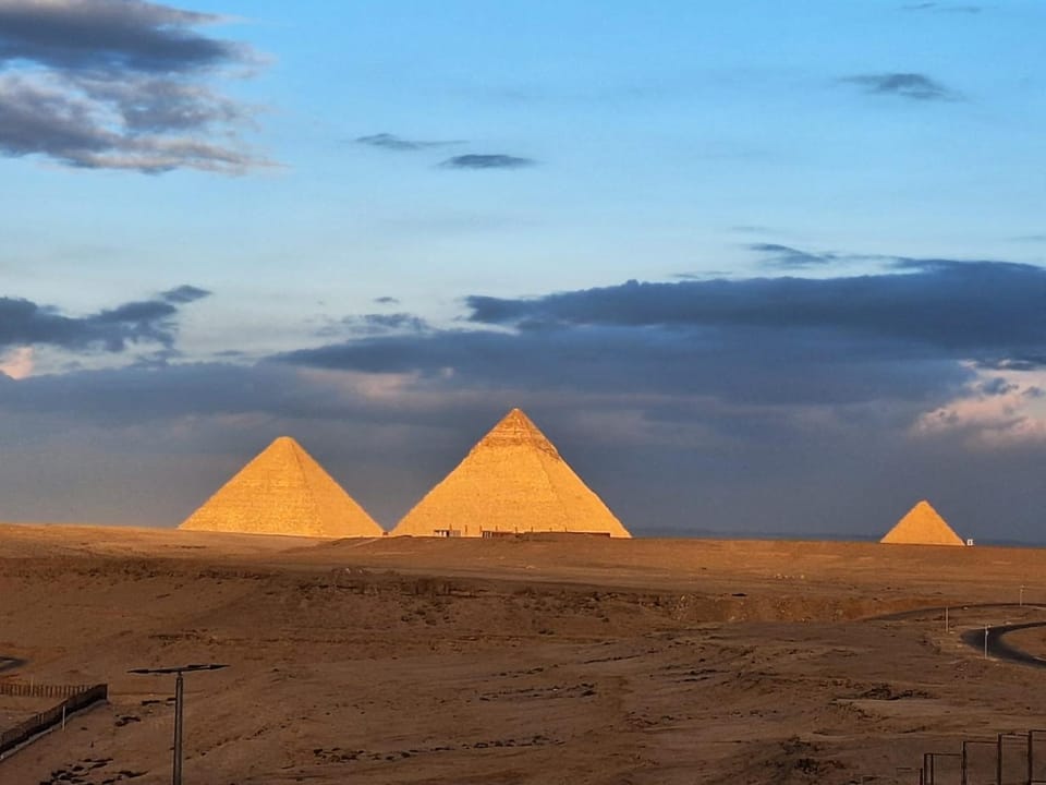 Atlantis Pyramids Inn New Bed and Breakfast in Egypt