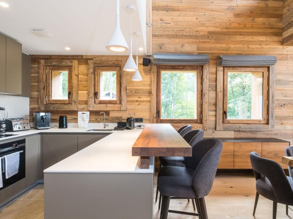 Chalet de luxe 15 personnes aux 3 Vallées avec jacuzzi et sauna - FR-1-570-32 Chalet in St Martin Belleville