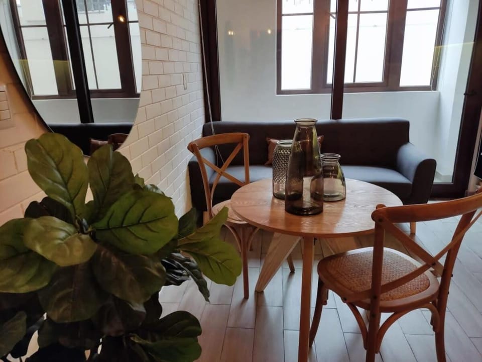 HOM I Cerro Baron I Wifi I Playa I Studio Apartment in Valparaiso