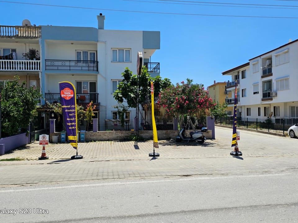 NEŞELİ APART BAHÇE CAFE Apartment hotel in İzmir Province