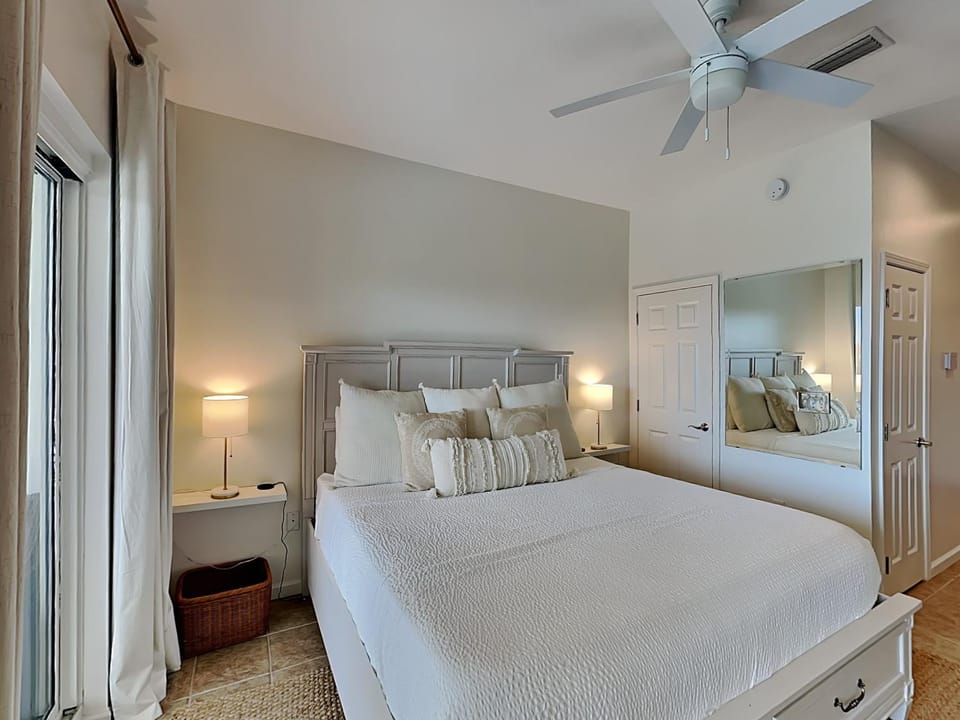 Bed, Bedroom, furniture, wardrobe