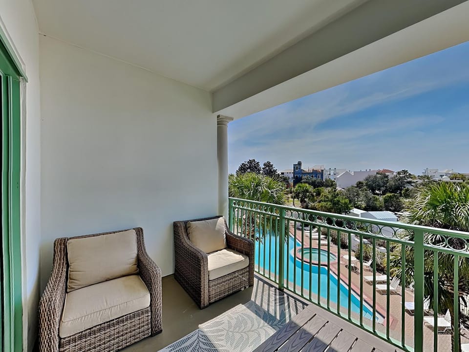 Balcony/Terrace, Seating area, Pool view, Swimming pool