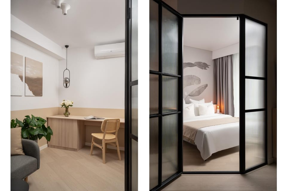 Bed, Bedroom, hair dresser, towels, air conditioner