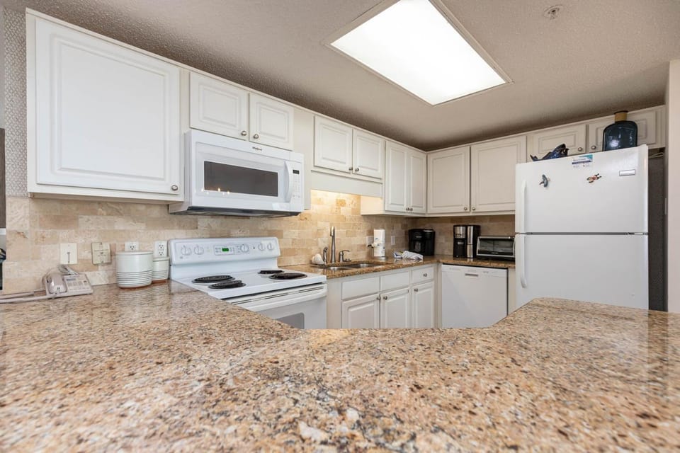 Phoenix X 410 Apartment in Ono Island