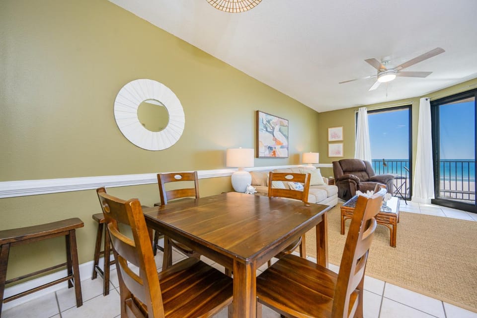Phoenix X 312 Apartment in Ono Island