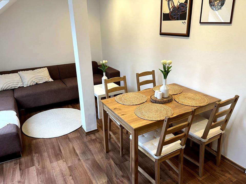 Living room, Dining area