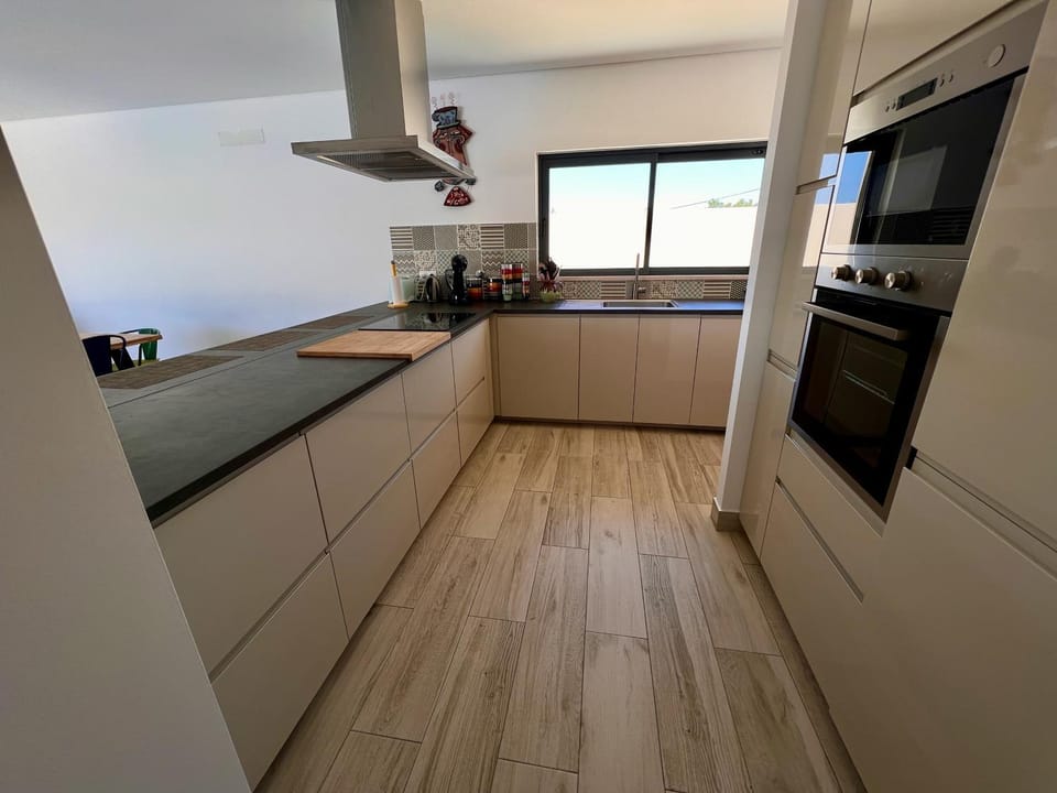 Kitchen or kitchenette, dishwasher, minibar, pet friendly, stove