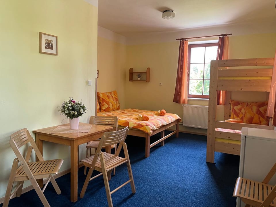 Bed, Seating area, Bedroom, bunk bed