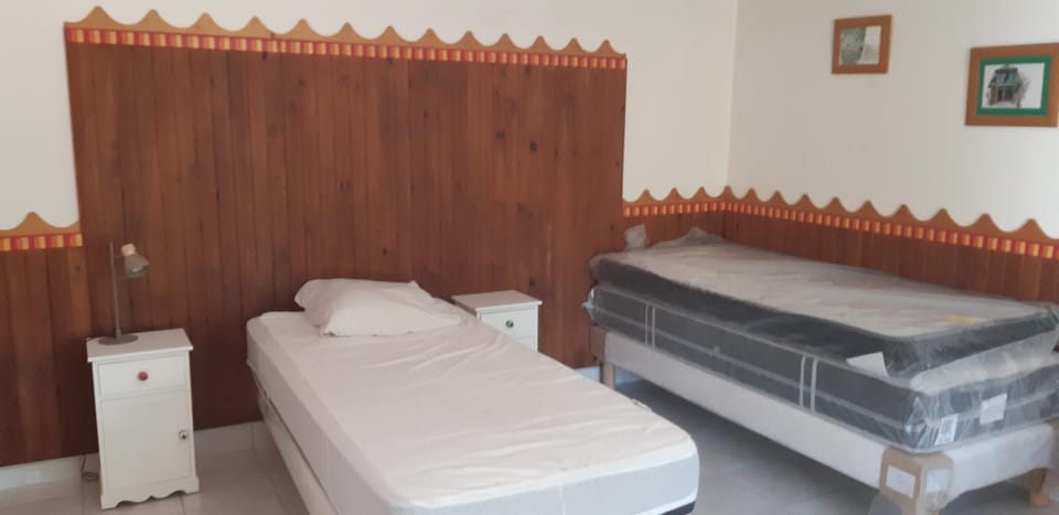 le jardin de lumiere fleuri Bed and Breakfast in Pays de la Loire