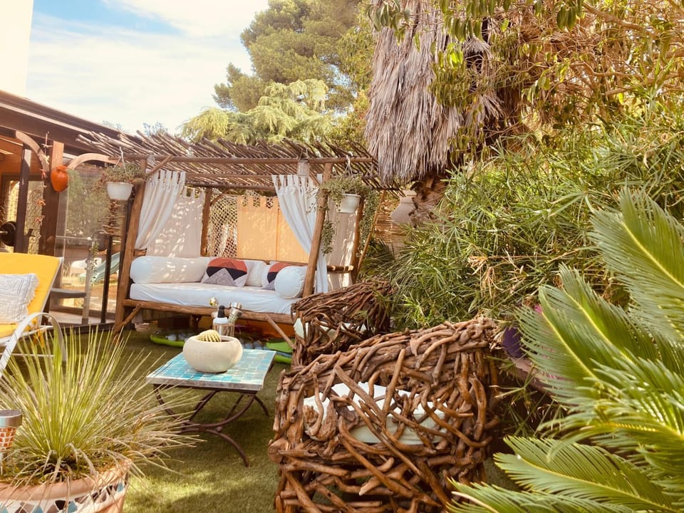 chez Guy Bed and Breakfast in Marseille