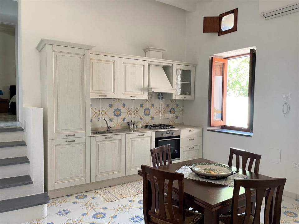 Casa Bouganville House in Sicily