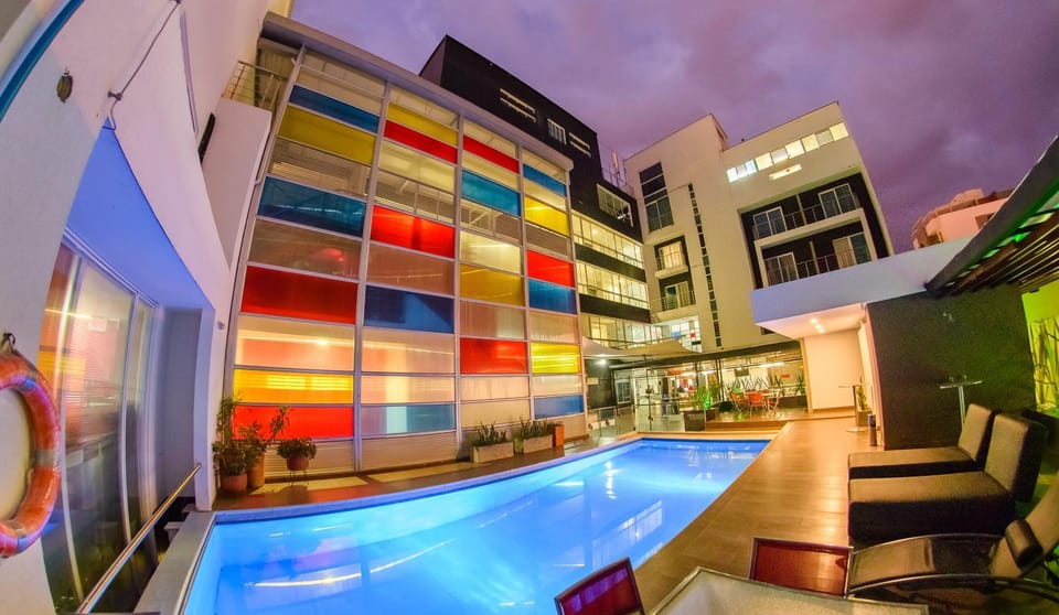 Swimming pool