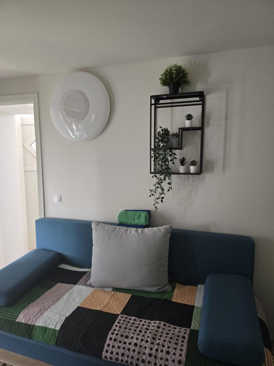 Paloma 2-Min Walk to Beach, King Bed, Ensuite, Outdoor Hotspa Apartment in Zadar County